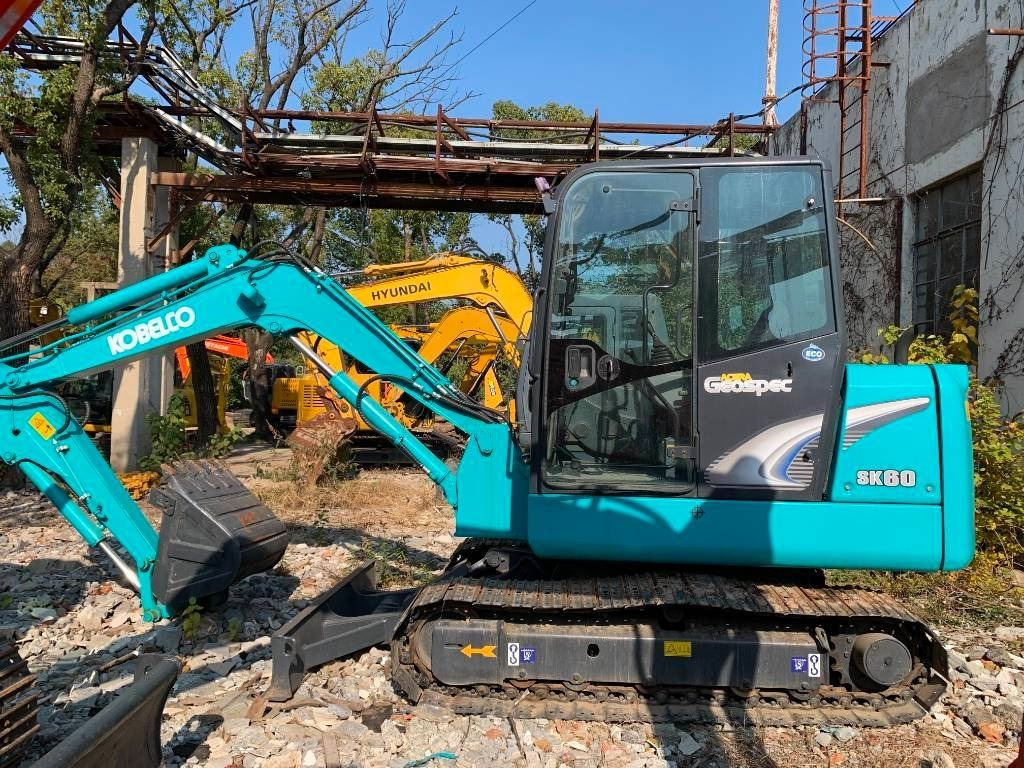 Kobelco SK 60 - Гусеничный экскаватор: фото 1 Kobelco SK 60 - Гусеничный экскаватор: фото 1