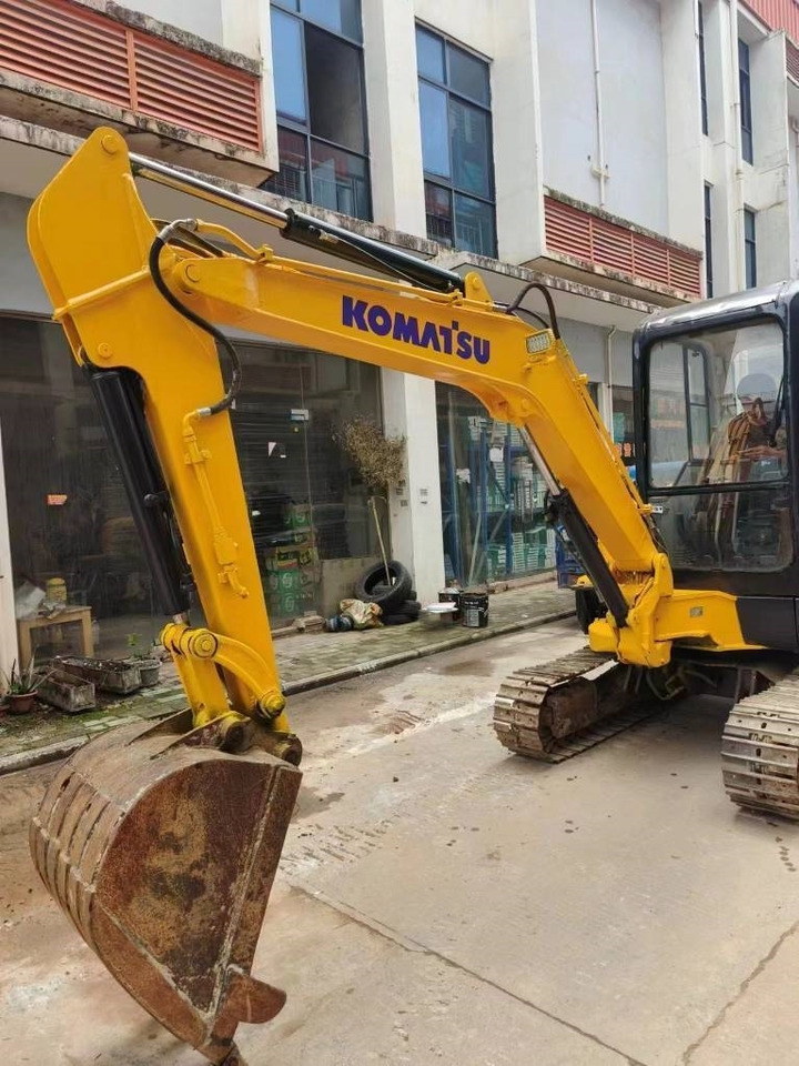 Komatsu PC 35 R-8 - Мини-экскаватор: фото 4 Komatsu PC 35 R-8 - Мини-экскаватор: фото 4