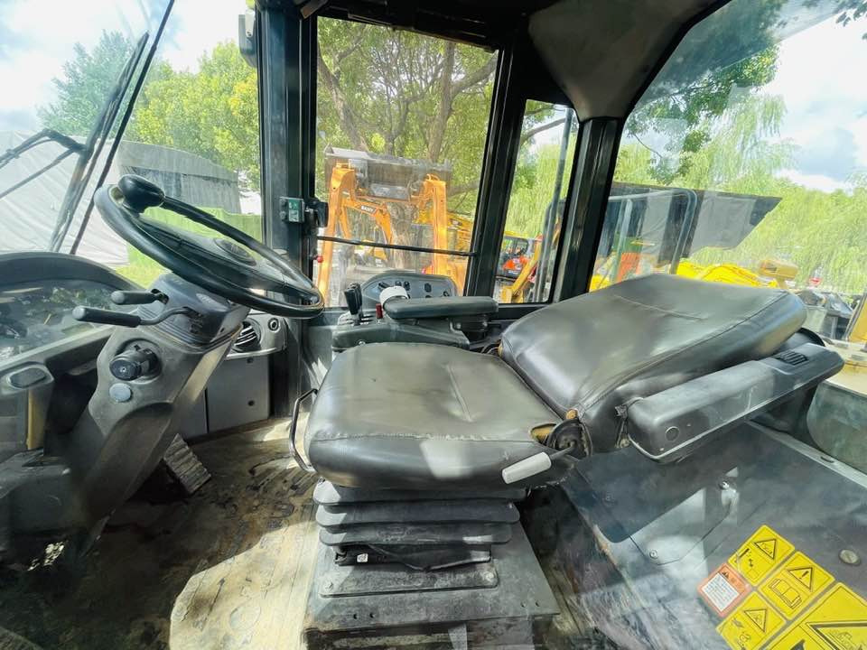 Komatsu WA380-8 - Колёсный погрузчик: фото 1 Komatsu WA380-8 - Колёсный погрузчик: фото 1