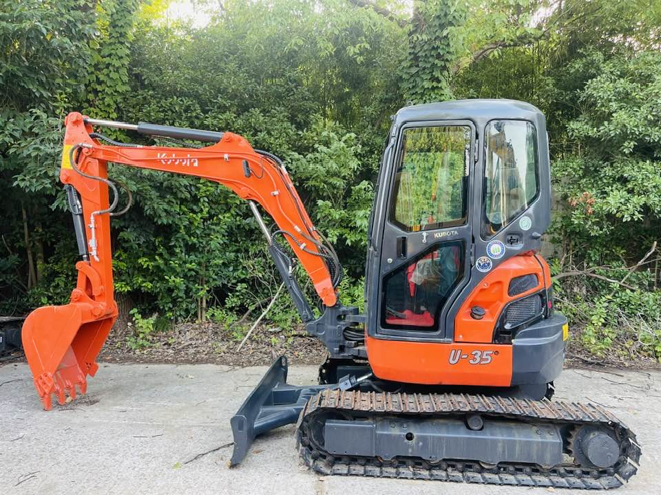 Kubota U35-4 - Мини-экскаватор: фото 1 Kubota U35-4 - Мини-экскаватор: фото 1