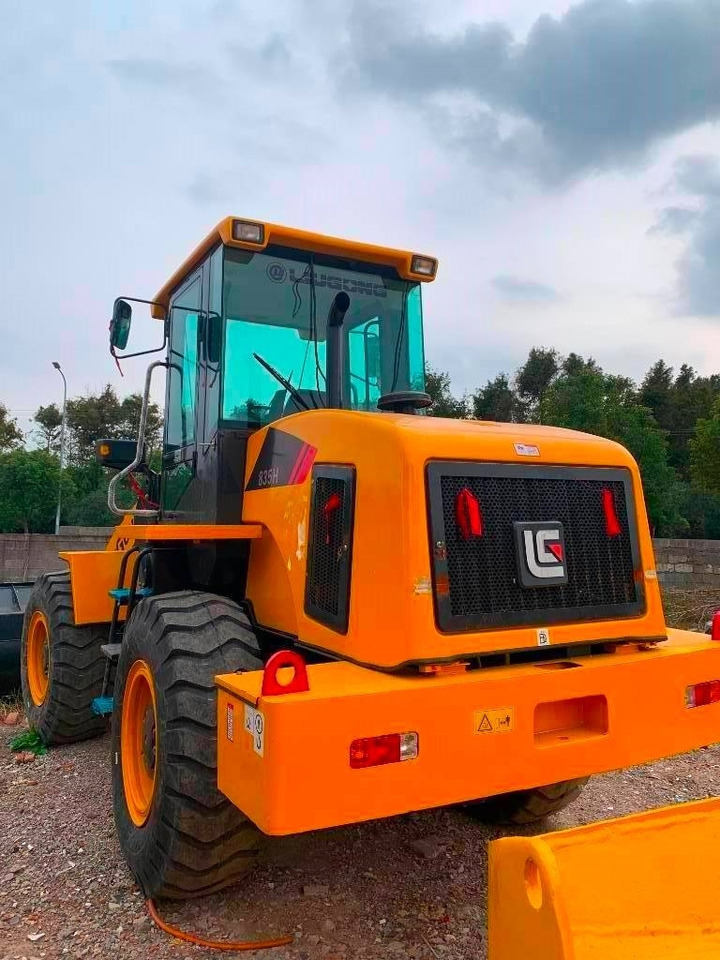 Liugong 835 H  - Гусеничный погрузчик: фото 2 Liugong 835 H  - Гусеничный погрузчик: фото 2