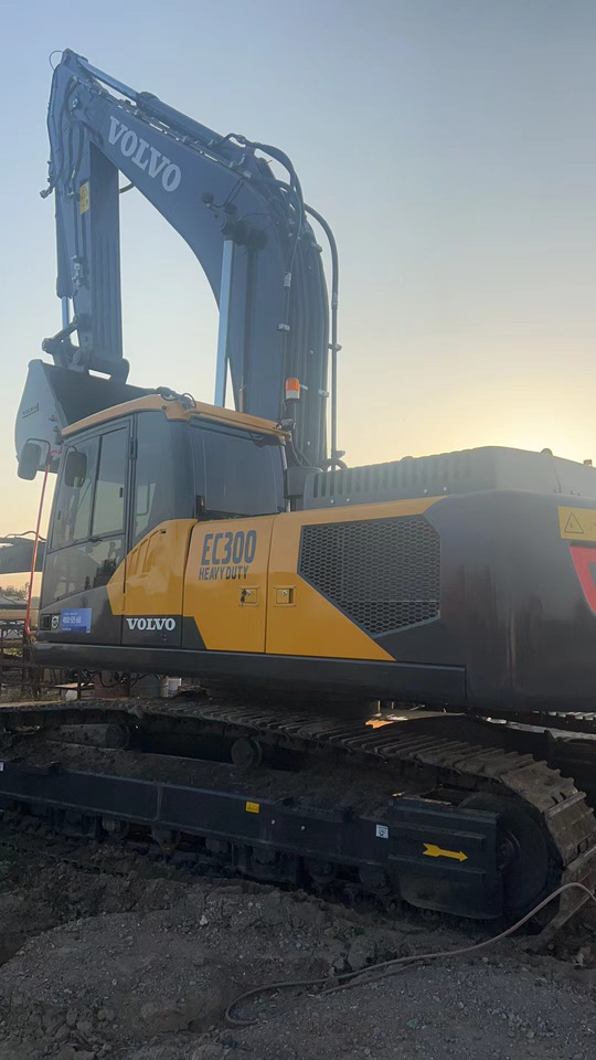 Vovlo EC300 - Колёсный экскаватор: фото 5 Vovlo EC300 - Колёсный экскаватор: фото 5