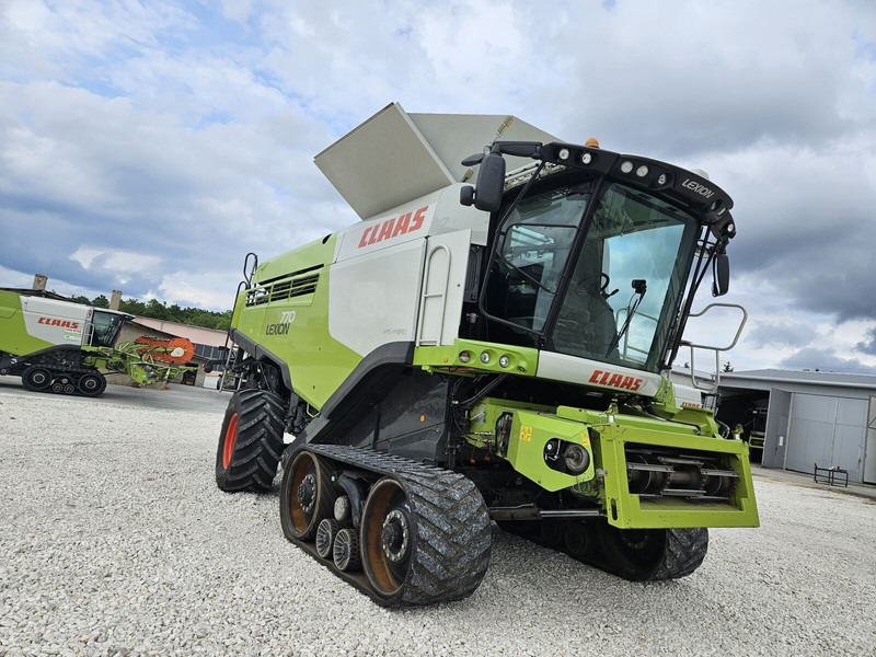 Claas Lexion 770 TT / VARIO 12M - Зерноуборочный комбайн: фото 1 Claas Lexion 770 TT / VARIO 12M - Зерноуборочный комбайн: фото 1