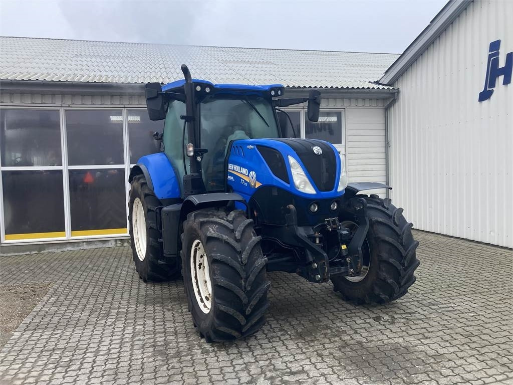 New Holland T7.175 AC MY 18 - Трактор: фото 2 New Holland T7.175 AC MY 18 - Трактор: фото 2