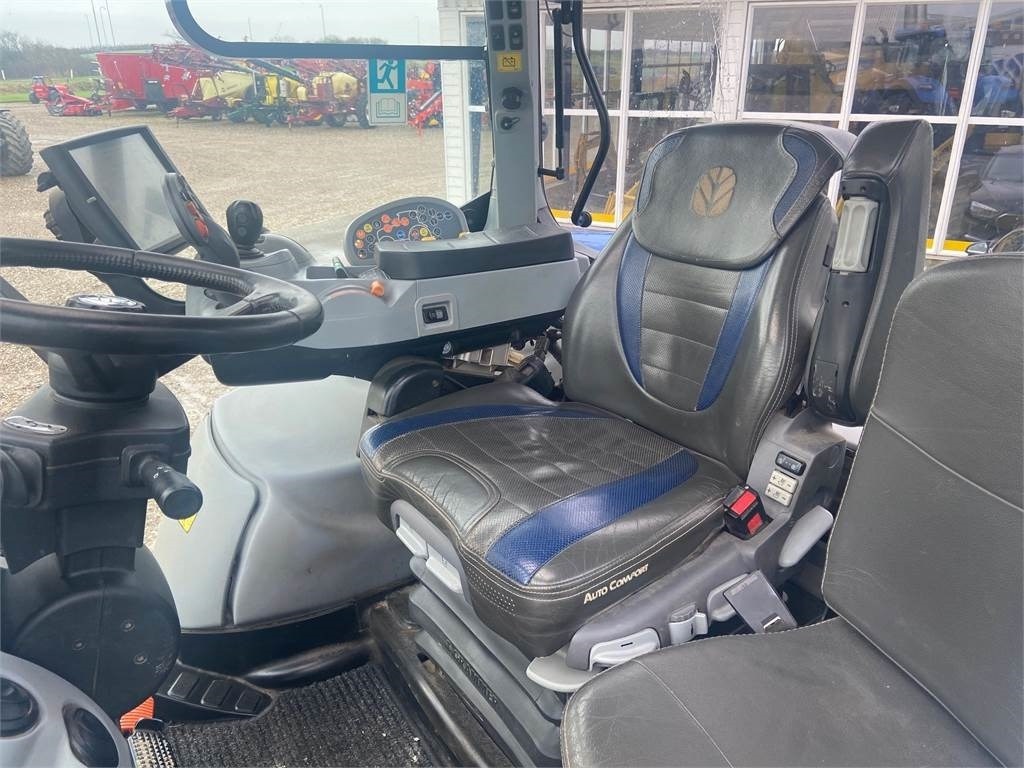 New Holland T7.315 AC - Трактор: фото 5 New Holland T7.315 AC - Трактор: фото 5