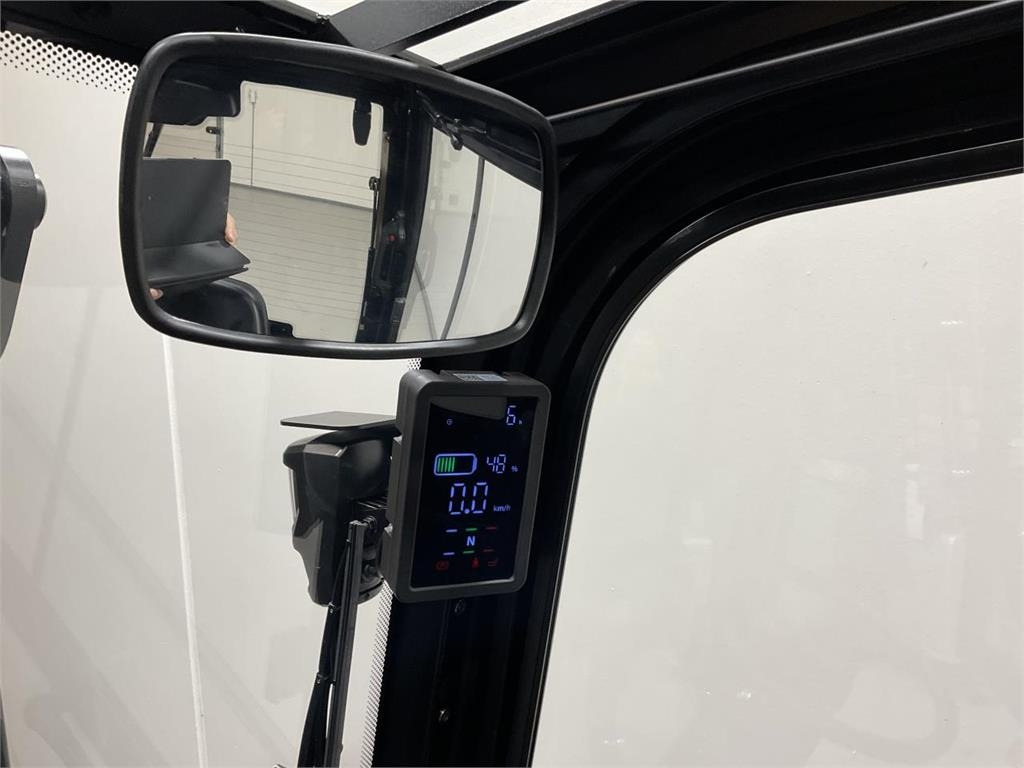 Электропогрузчик AntOn CBH 2.5: фото 6 Электропогрузчик AntOn CBH 2.5: фото 6