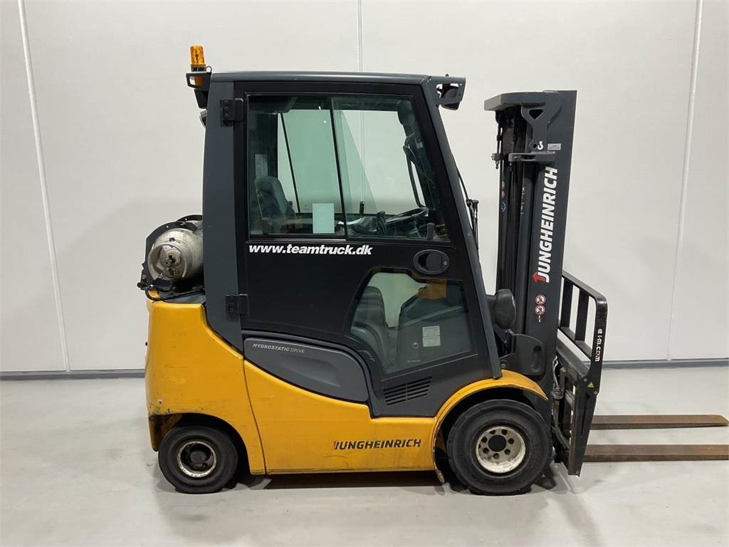 Jungheinrich TFG 320 - Газовый погрузчик: фото 1 Jungheinrich TFG 320 - Газовый погрузчик: фото 1