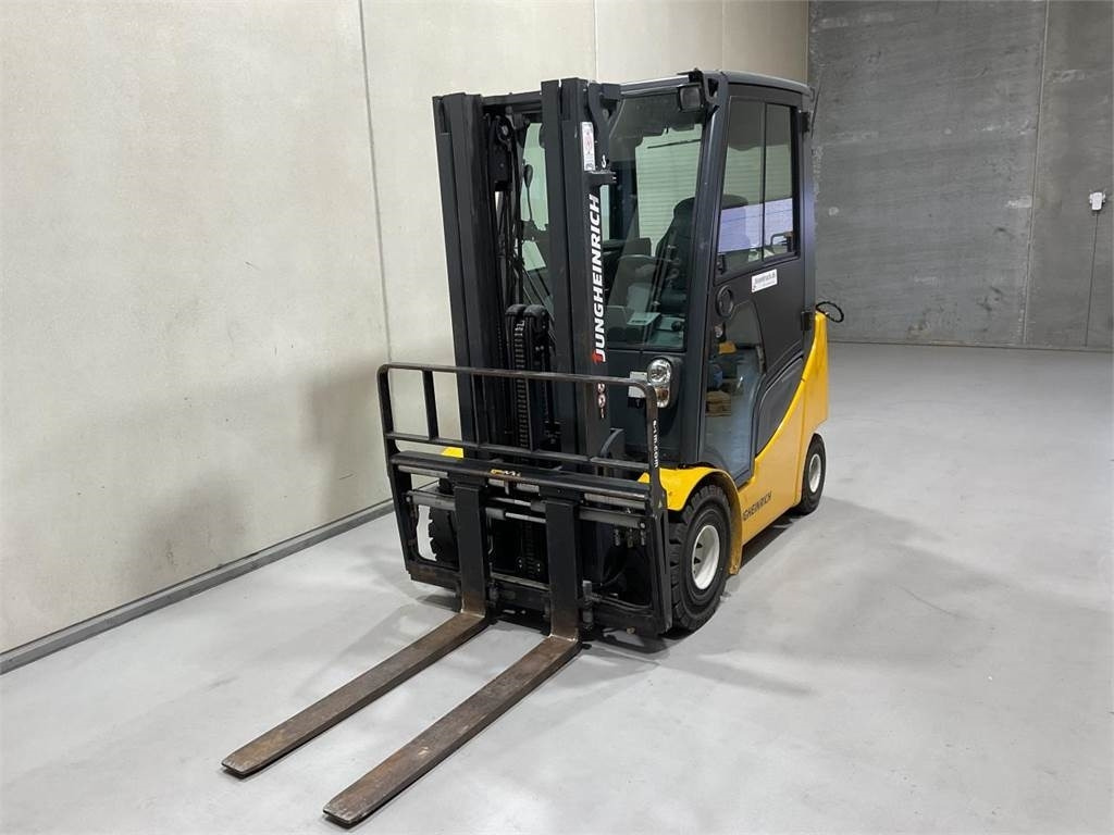 Jungheinrich TFG 320S - Газовый погрузчик: фото 4 Jungheinrich TFG 320S - Газовый погрузчик: фото 4