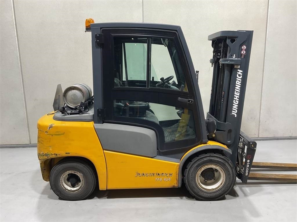 Jungheinrich TFG 430 - Газовый погрузчик: фото 1 Jungheinrich TFG 430 - Газовый погрузчик: фото 1