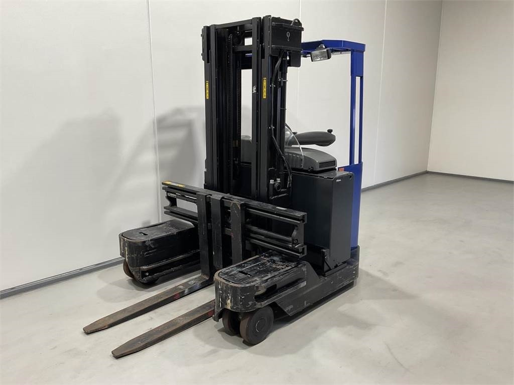 Rocla TEM25 TREV 4800 - Четырехсторонний погрузчик: фото 4 Rocla TEM25 TREV 4800 - Четырехсторонний погрузчик: фото 4