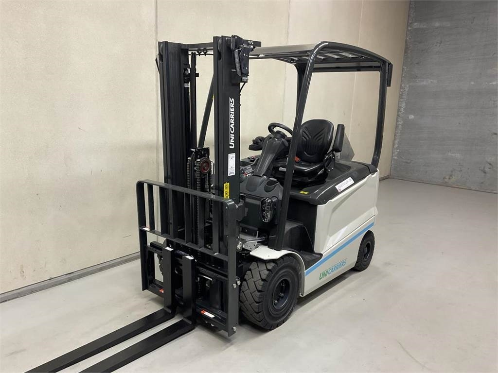 UniCarriers MX 25 - Электропогрузчик: фото 4 UniCarriers MX 25 - Электропогрузчик: фото 4