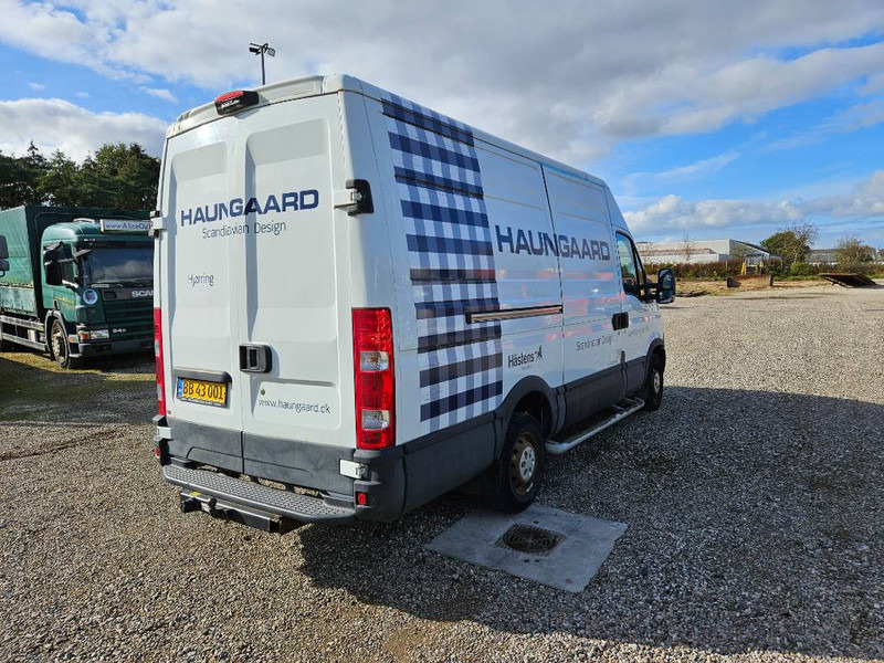 Iveco Daily 2,3 35S15 13,2m³ Van 5d - Цельнометаллический фургон: фото 5 Iveco Daily 2,3 35S15 13,2m³ Van 5d - Цельнометаллический фургон: фото 5