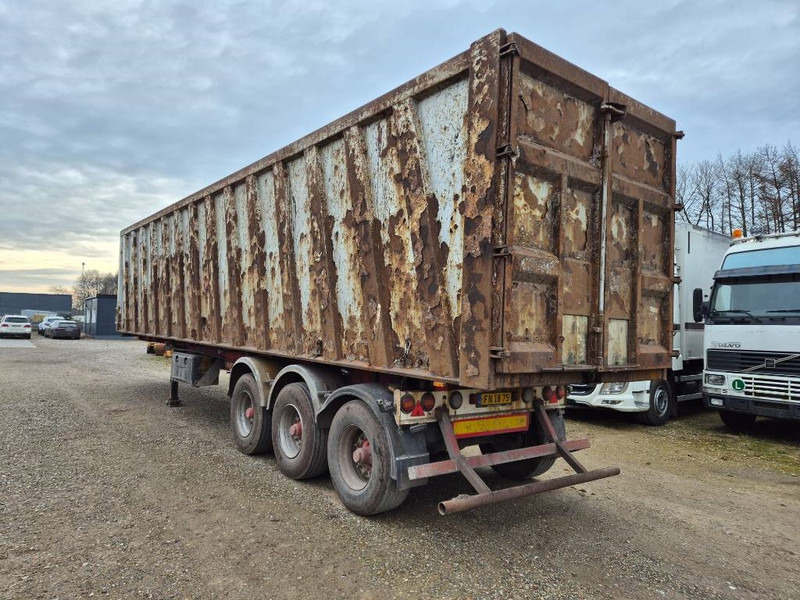 KEL-BERG 71 M3 // Tipper - Самосвальный полуприцеп: фото 5 KEL-BERG 71 M3 // Tipper - Самосвальный полуприцеп: фото 5