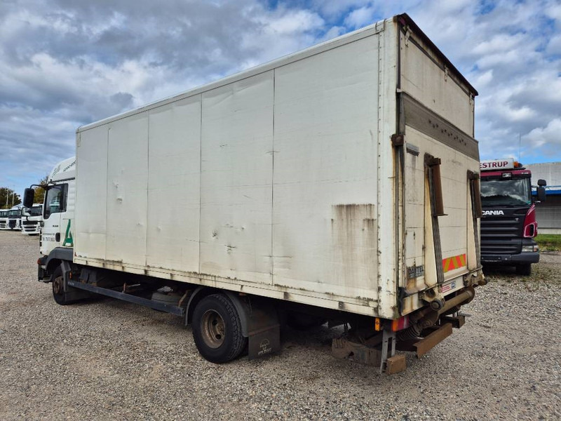 MAN TGL 10 / 12.180 4x2 with lift /ramp - Грузовик с закрытым кузовом: фото 2 MAN TGL 10 / 12.180 4x2 with lift /ramp - Грузовик с закрытым кузовом: фото 2