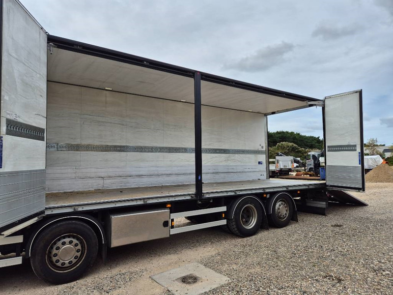 Грузовик с закрытым кузовом Scania R 500 8x2 //Rampe// Underboring: фото 17