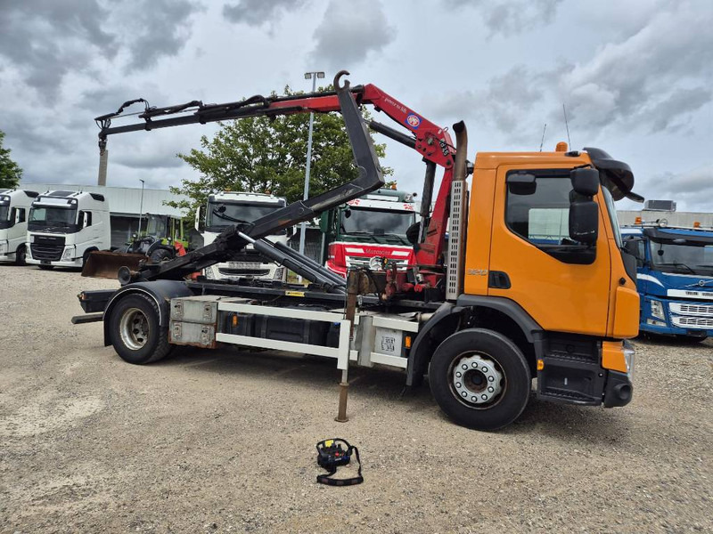 Volvo FE 320 /4x2// HMF 875 K3 // Kroghejs - Автоманипулятор: фото 1 Volvo FE 320 /4x2// HMF 875 K3 // Kroghejs - Автоманипулятор: фото 1
