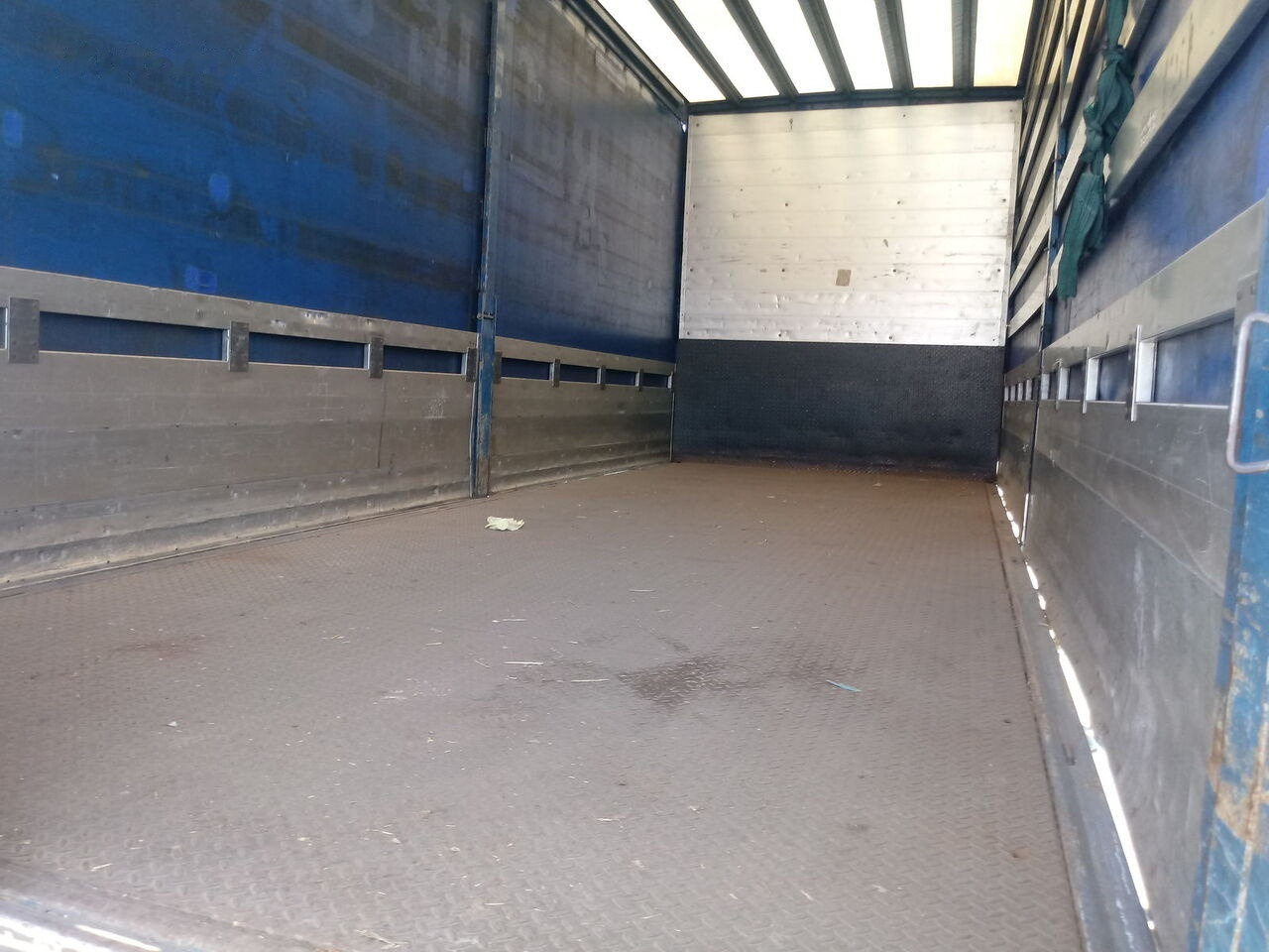 Грузовик с закрытым кузовом Volvo FL6.250: фото 10