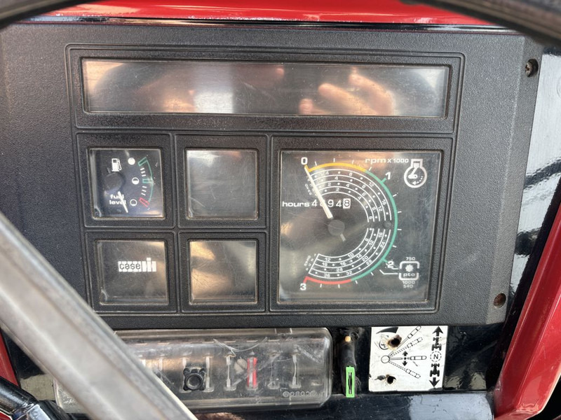 Трактор Case IH 2130: фото 7