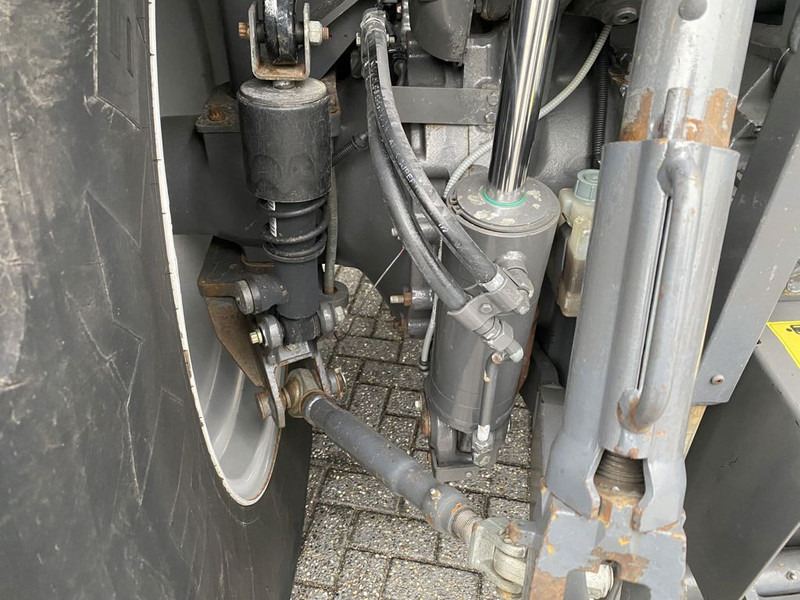 Трактор Massey Ferguson 7726S Dyna VT: фото 11 Трактор Massey Ferguson 7726S Dyna VT: фото 11