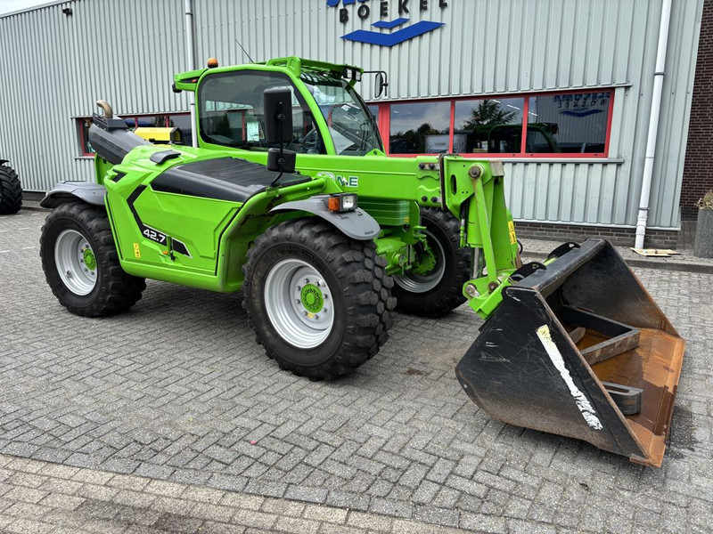 Merlo TF42.7-145 CVTRONIC - Телескопический погрузчик: фото 4 Merlo TF42.7-145 CVTRONIC - Телескопический погрузчик: фото 4