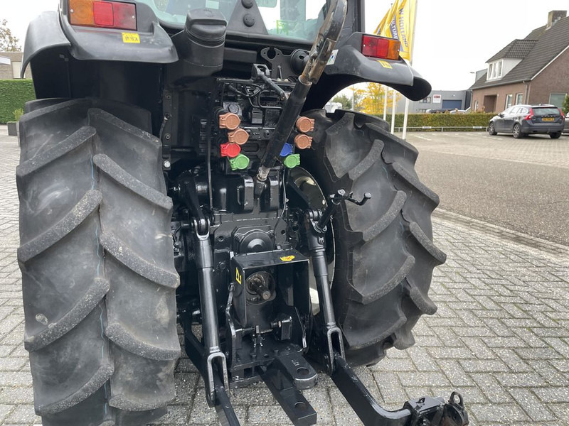 New Holland T4.80N - Трактор: фото 2 New Holland T4.80N - Трактор: фото 2