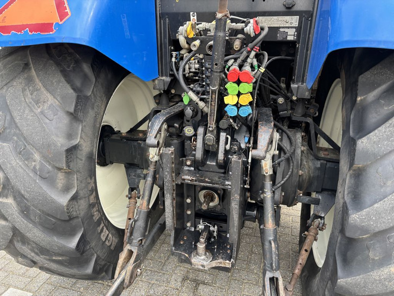 Трактор New Holland T6080 Power Command: фото 11