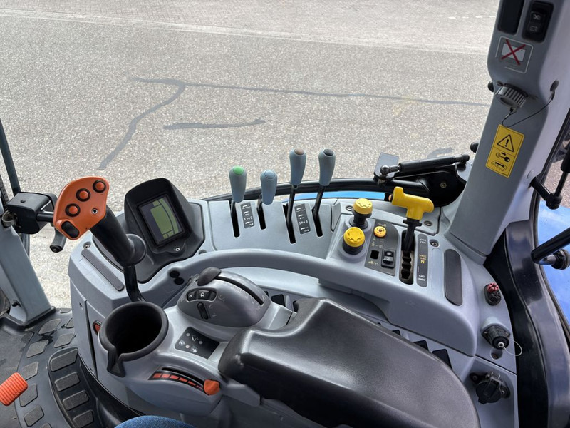 Трактор New Holland T6080 Power Command: фото 13