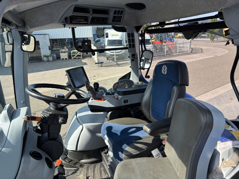 New Holland T7.245 AC Stage V + RTK - Трактор: фото 5 New Holland T7.245 AC Stage V + RTK - Трактор: фото 5
