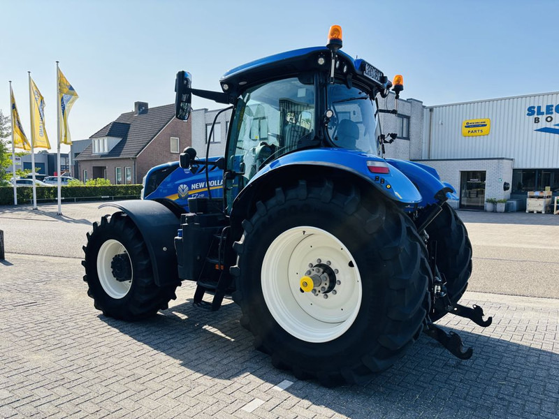 New Holland T7.245 AC Stage V + RTK - Трактор: фото 2 New Holland T7.245 AC Stage V + RTK - Трактор: фото 2