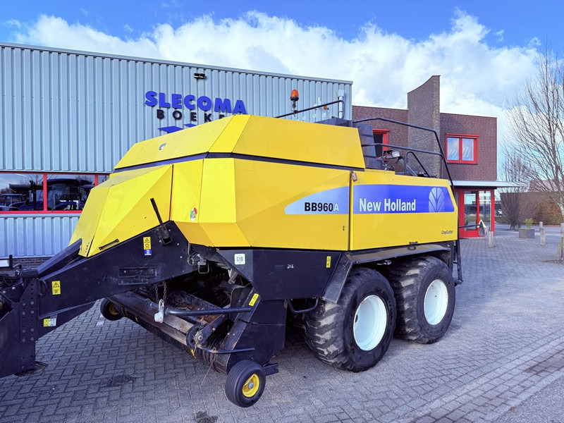 New Holland BB960A CropCutter 120x90 - Сельскохозяйственная техника: фото 4 New Holland BB960A CropCutter 120x90 - Сельскохозяйственная техника: фото 4