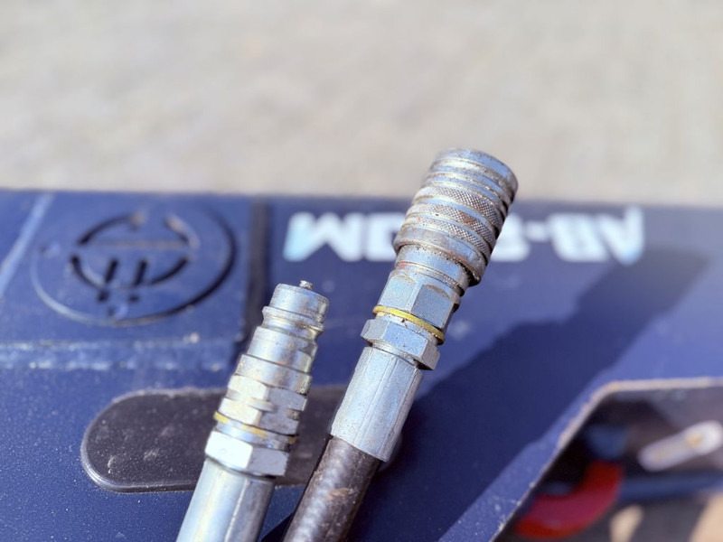 Eurograb SH 200 M Sloophamer 1500 / 3000 kg - Мини-экскаватор: фото 3 Eurograb SH 200 M Sloophamer 1500 / 3000 kg - Мини-экскаватор: фото 3