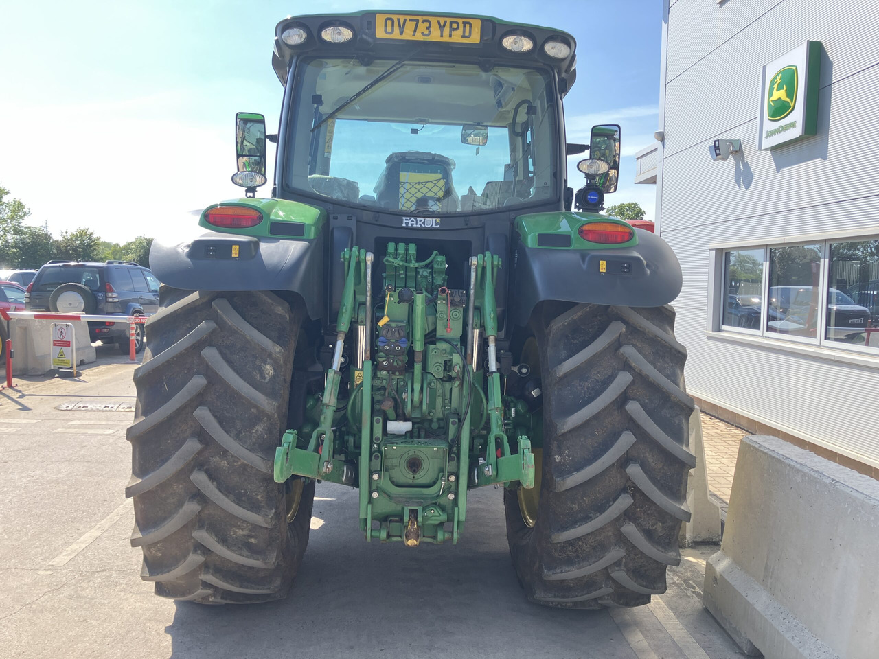 John Deere 6R 185 - Трактор: фото 4 John Deere 6R 185 - Трактор: фото 4