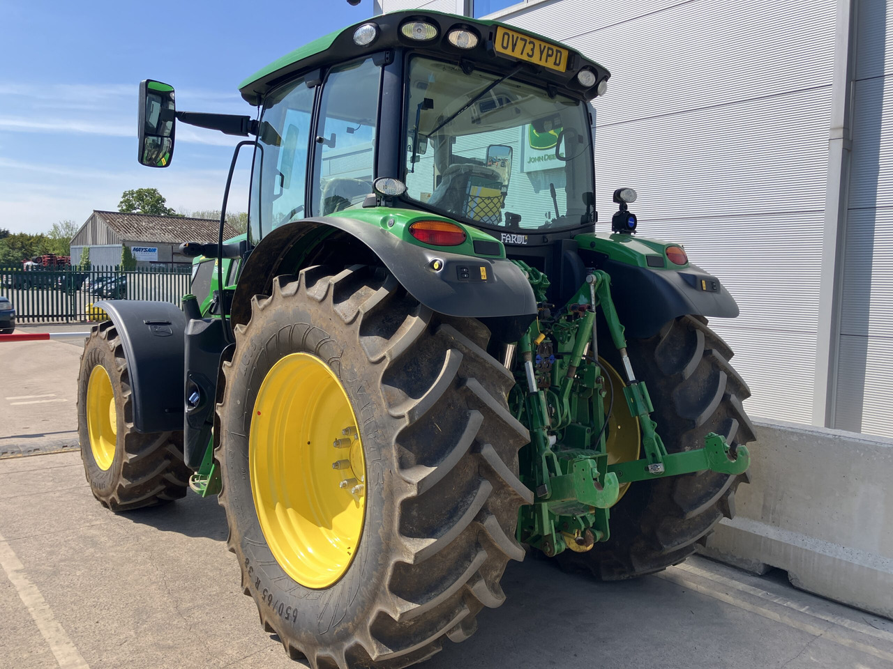 John Deere 6R 185 - Трактор: фото 3 John Deere 6R 185 - Трактор: фото 3