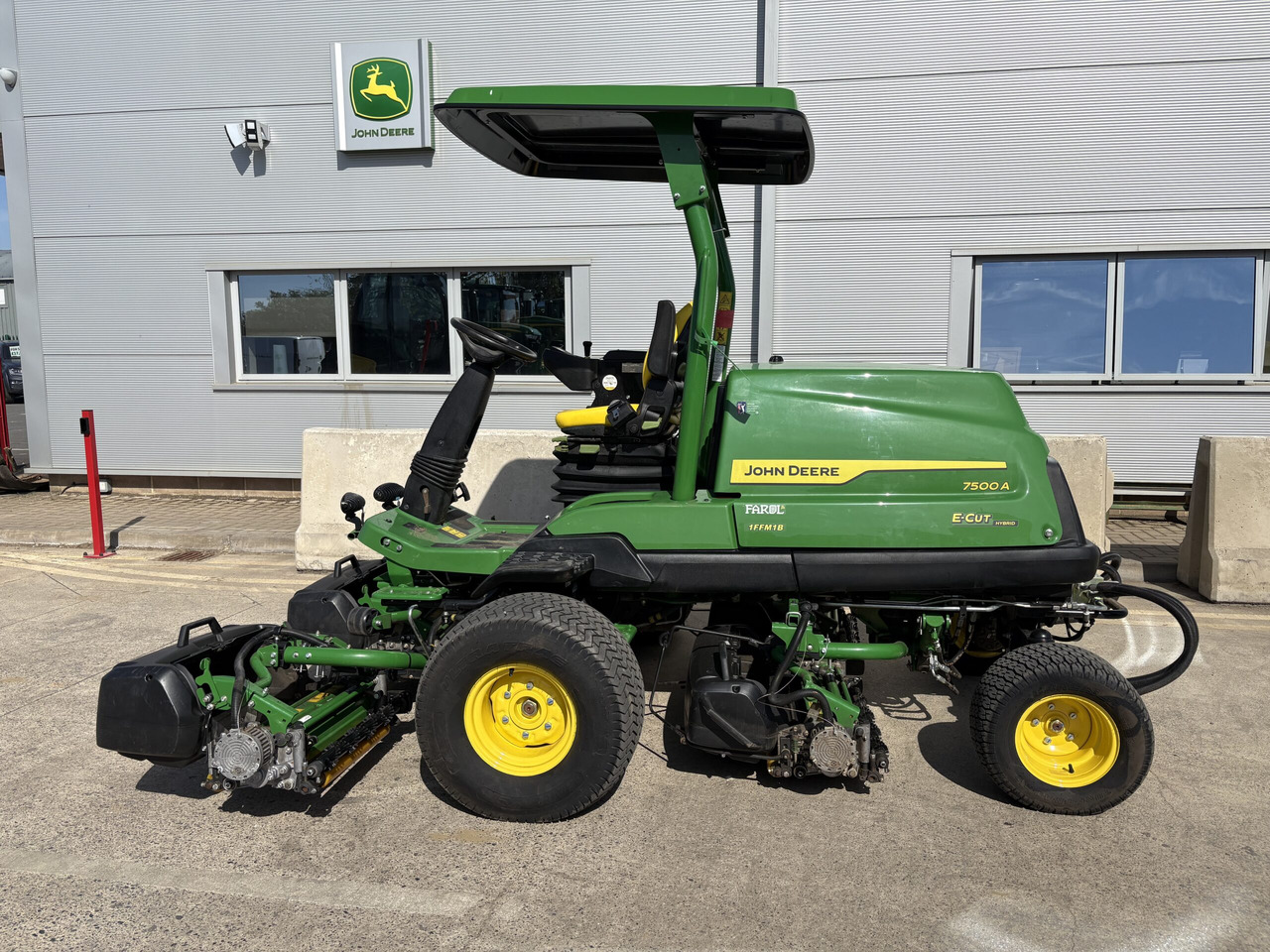 John Deere 7500A E-Cut - Газонокосилка: фото 1 John Deere 7500A E-Cut - Газонокосилка: фото 1
