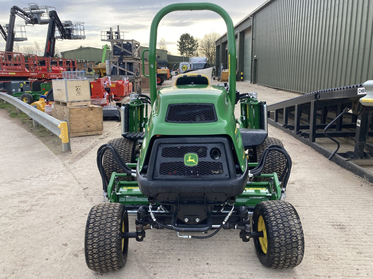John Deere 7700A Fairway Mower - Газонокосилка: фото 4 John Deere 7700A Fairway Mower - Газонокосилка: фото 4