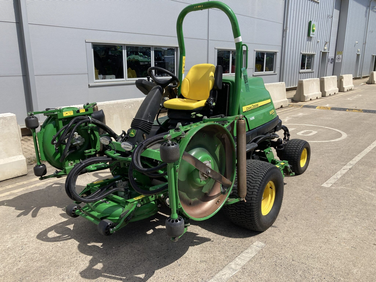 John Deere 9009A 5 pod rotary mower - Газонокосилка: фото 1 John Deere 9009A 5 pod rotary mower - Газонокосилка: фото 1