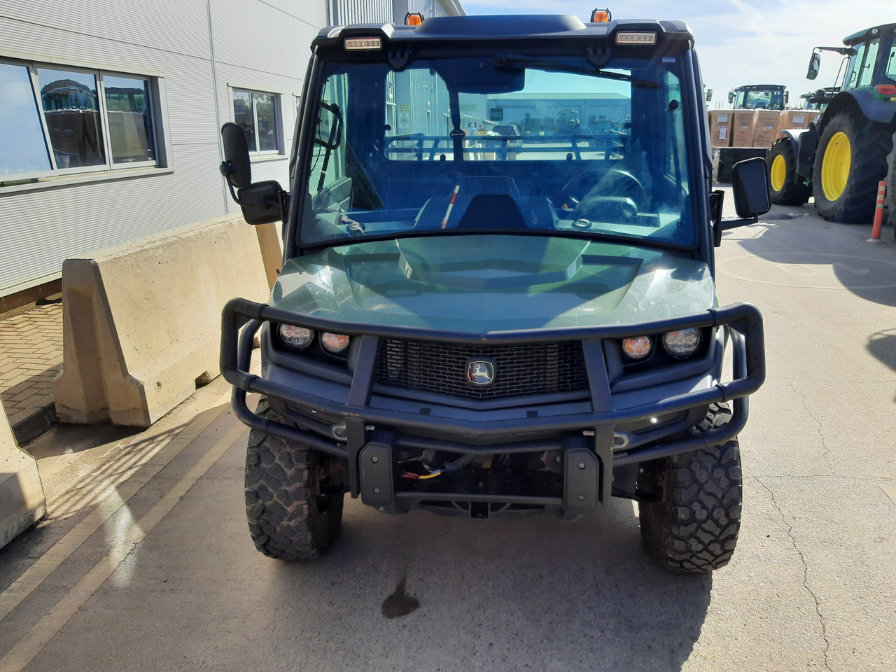 John Deere XUV865M - Квадроцикл: фото 2 John Deere XUV865M - Квадроцикл: фото 2