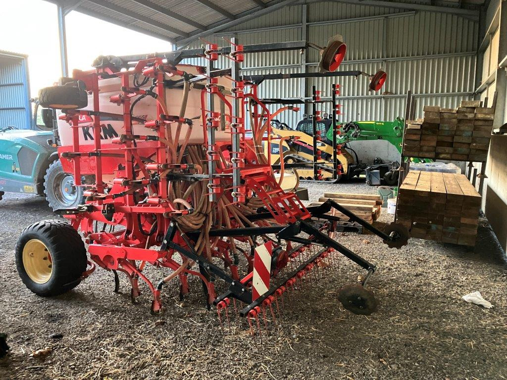 KRM Sola Ares 2713 4.8mtr tine drill - Посевная техника: фото 5 KRM Sola Ares 2713 4.8mtr tine drill - Посевная техника: фото 5