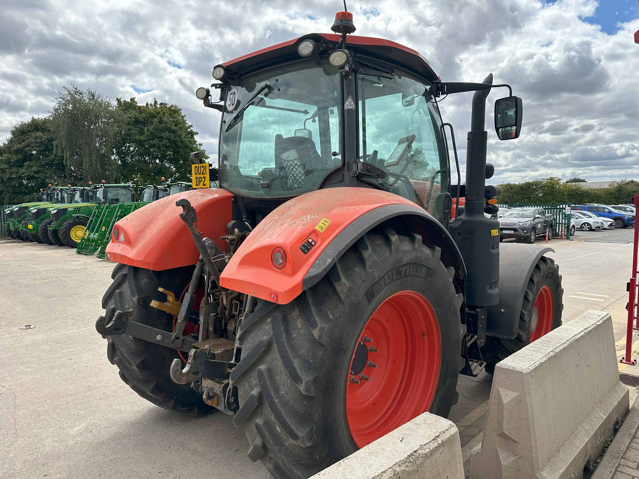 Kubota M7173 Premium KVT - Трактор: фото 5 Kubota M7173 Premium KVT - Трактор: фото 5