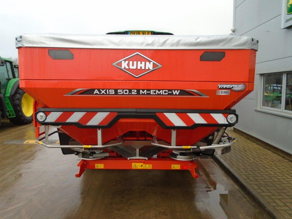 Kuhn Axis 50.2 M EMC W ISO PRO - Разбрасыватель удобрений: фото 2 Kuhn Axis 50.2 M EMC W ISO PRO - Разбрасыватель удобрений: фото 2