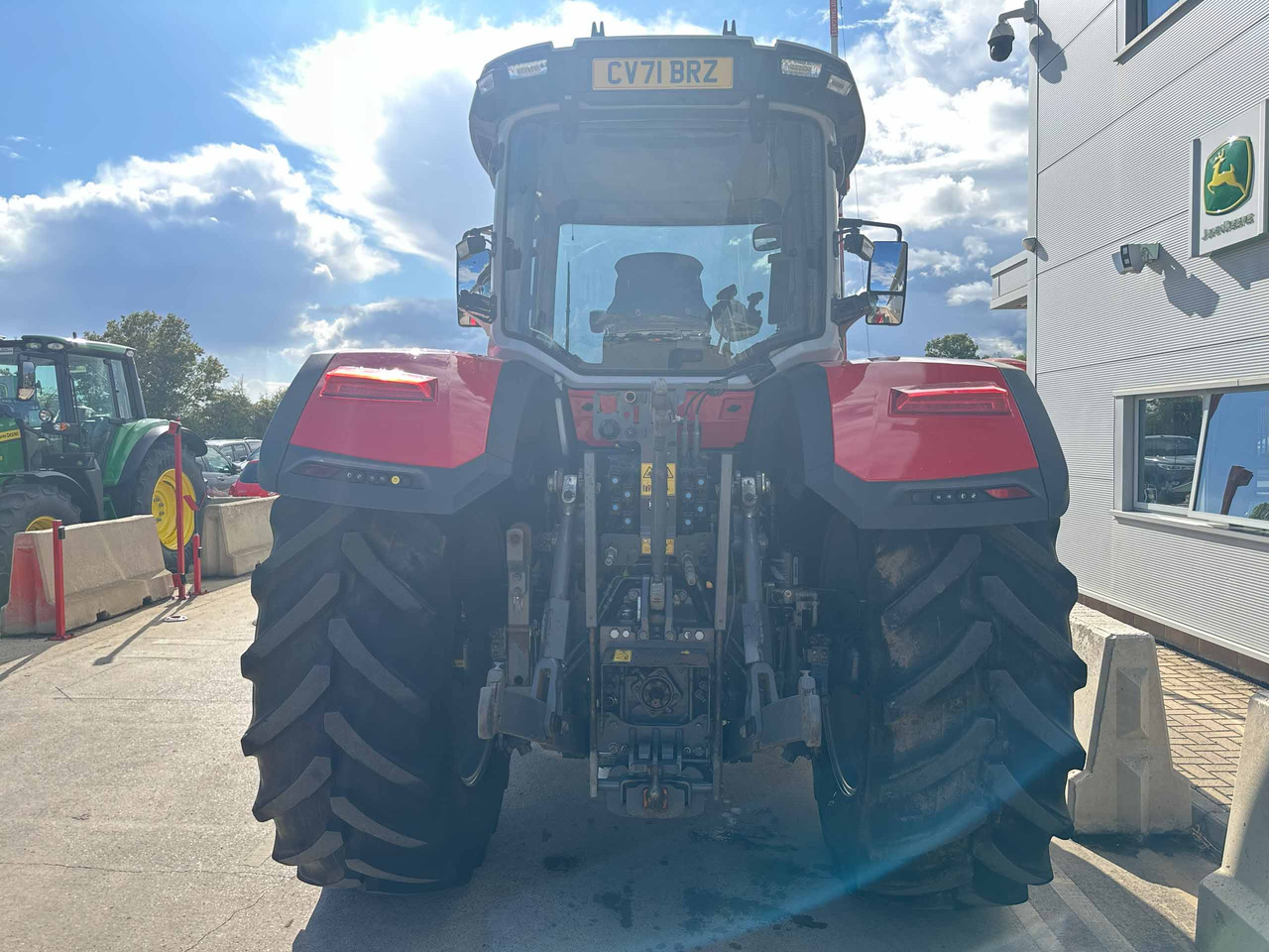 Massey Ferguson 8S.245 Dyna 6 - Трактор: фото 5 Massey Ferguson 8S.245 Dyna 6 - Трактор: фото 5