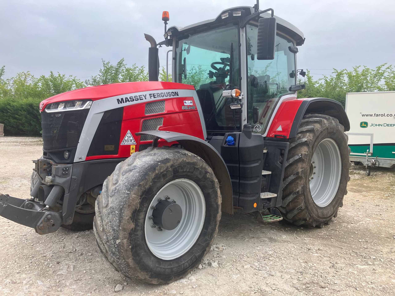 Massey Ferguson 8S.245 - Трактор: фото 1 Massey Ferguson 8S.245 - Трактор: фото 1