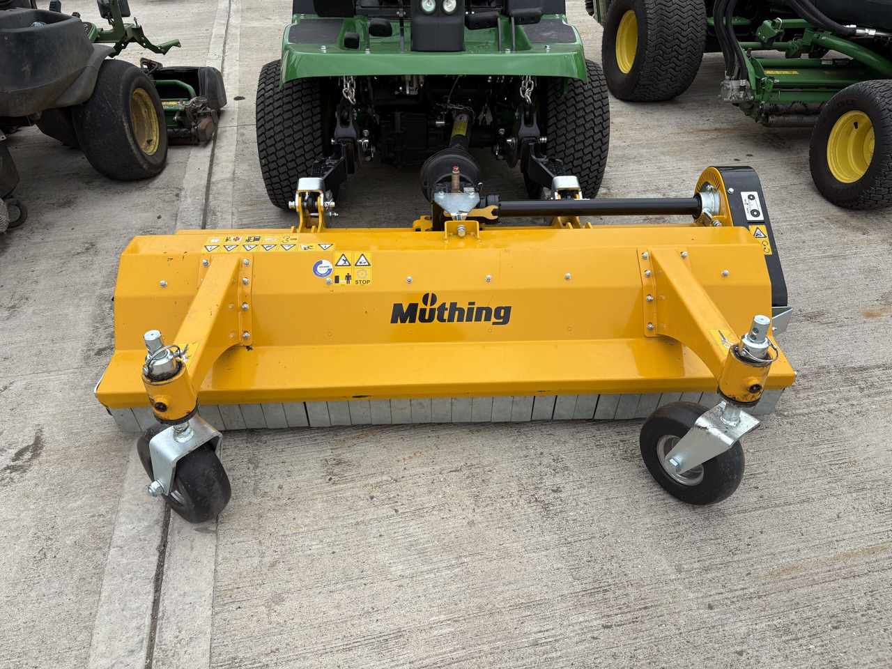 Muthing MU-FM160 JD Outfront Flail Mower Demo - Косилка-измельчитель: фото 1 Muthing MU-FM160 JD Outfront Flail Mower Demo - Косилка-измельчитель: фото 1
