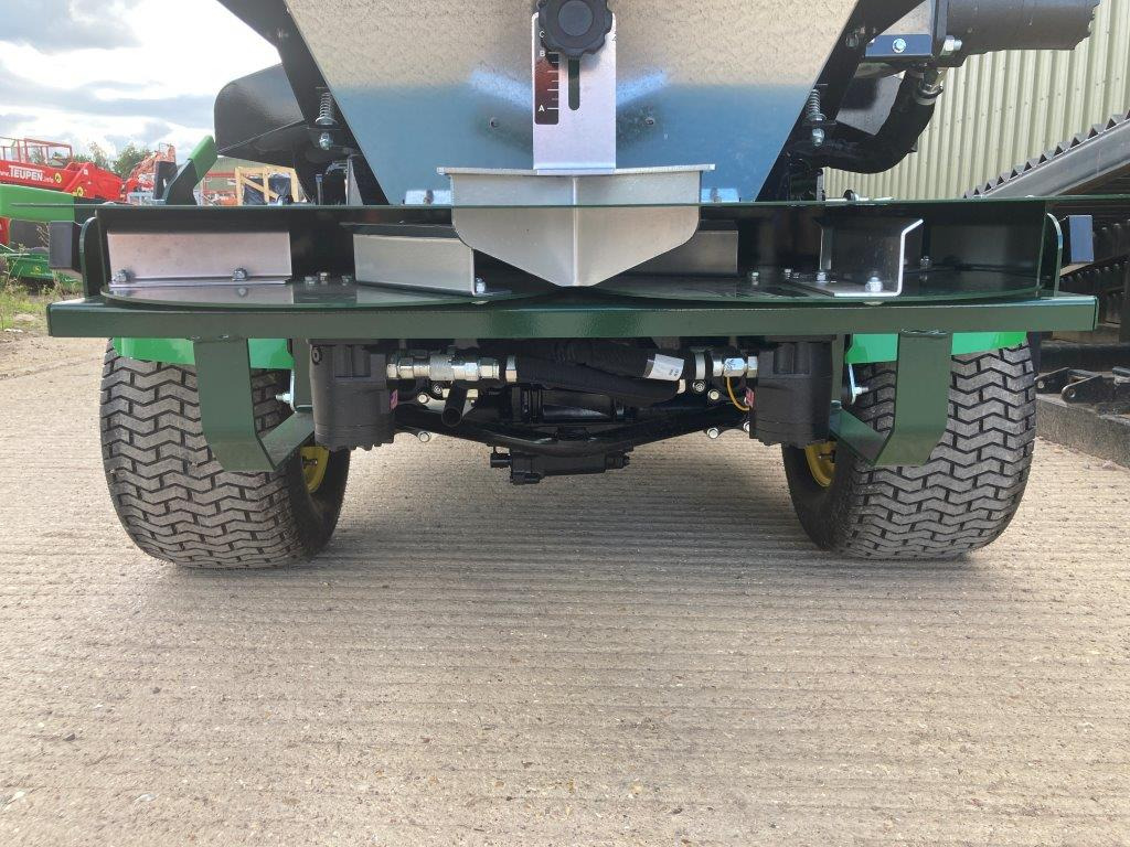 Turfco 1550 mounted top dresser - Садовое оборудование: фото 3 Turfco 1550 mounted top dresser - Садовое оборудование: фото 3