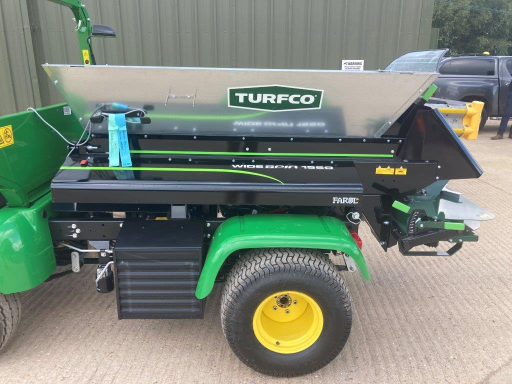 Turfco 1550 mounted top dresser - Садовое оборудование: фото 1 Turfco 1550 mounted top dresser - Садовое оборудование: фото 1