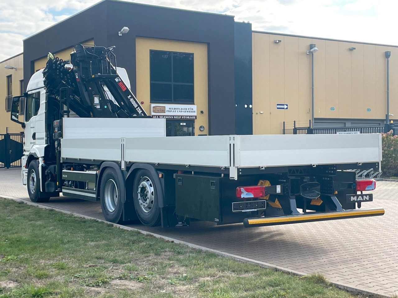 MAN TGS 26.480 /6X Hiab X-HIRRO 302 E-6 JIB 70x4 - Грузовик бортовой/ Платформа, Автоманипулятор: фото 4 MAN TGS 26.480 /6X Hiab X-HIRRO 302 E-6 JIB 70x4 - Грузовик бортовой/ Платформа, Автоманипулятор: фото 4