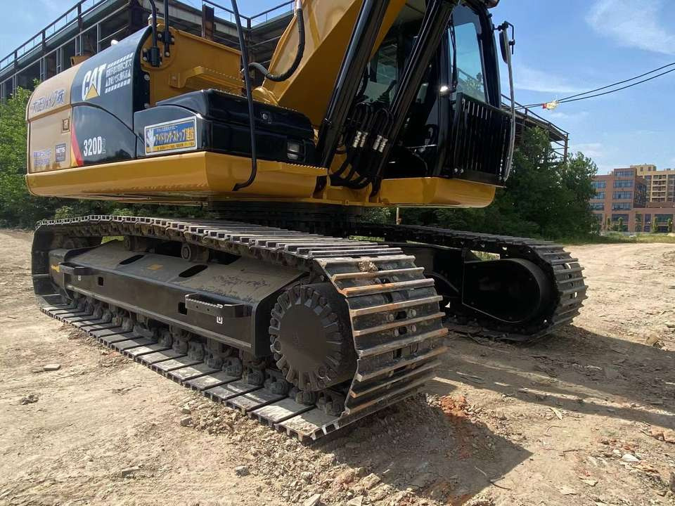CAT 320 D 2 - Гусеничный экскаватор: фото 4 CAT 320 D 2 - Гусеничный экскаватор: фото 4