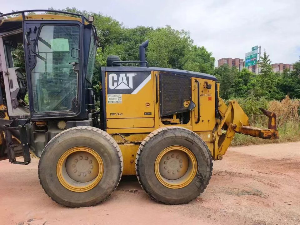 Original CAT 160M Grader Used Caterpillar Brand CAT 140H 140K 160K 120H 14G Motor Grader High Quality - Грейдер: фото 2 Original CAT 160M Grader Used Caterpillar Brand CAT 140H 140K 160K 120H 14G Motor Grader High Quality - Грейдер: фото 2