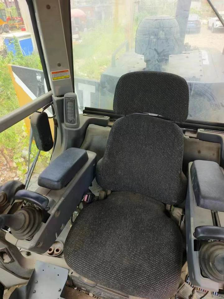 Original CAT 160M Grader Used Caterpillar Brand CAT 140H 140K 160K 120H 14G Motor Grader High Quality - Грейдер: фото 5 Original CAT 160M Grader Used Caterpillar Brand CAT 140H 140K 160K 120H 14G Motor Grader High Quality - Грейдер: фото 5