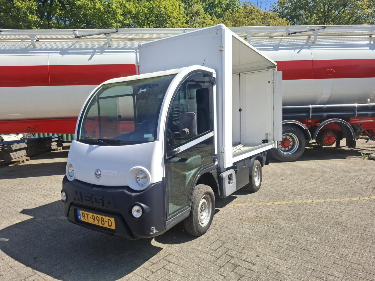 Aixam Mega E-Worker Elektrische Bakwagen RT-998-D - Гольф-кар: фото 1 Aixam Mega E-Worker Elektrische Bakwagen RT-998-D - Гольф-кар: фото 1